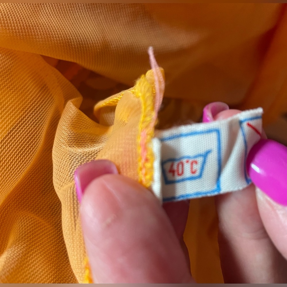 Vintage Ruffled Apricot Robe - Picture 10 of 10